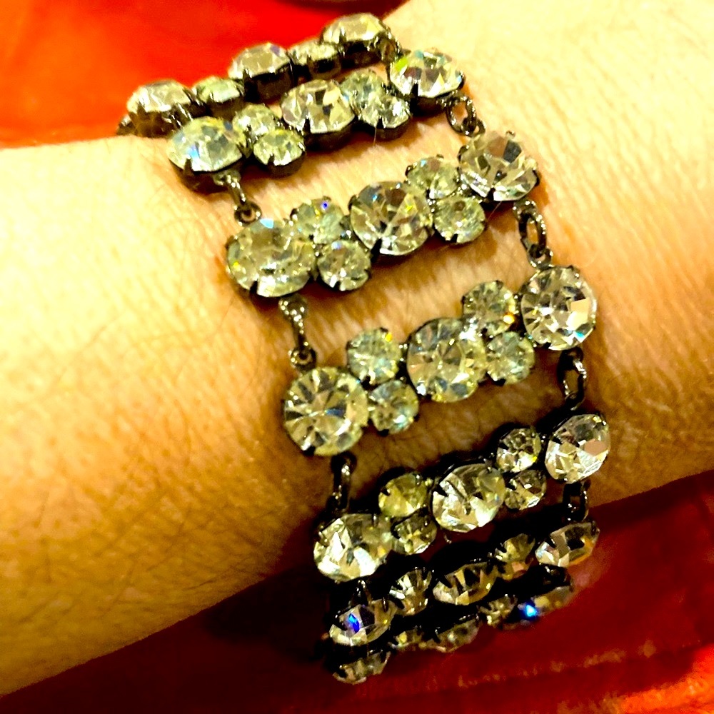 Stunning bracelet from Lord and Taylor. Very comfortable and elegant.